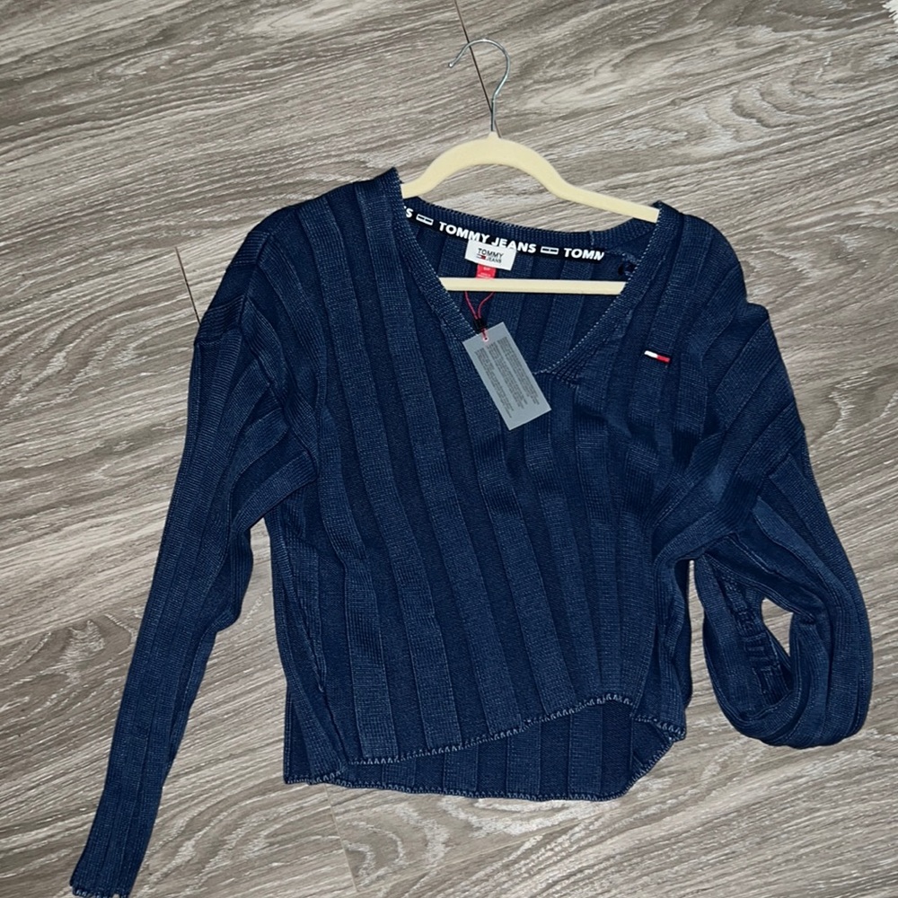 Blue Tommy jeans sweater